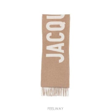 Jacquemus �׶�����Ÿ �ؿ� ��ũ���� ���� LOGO WOOL SCARF ACU00435AOT4001193�׶�����Ÿ �ؿ� ��ũ���� ���� LOGO WOOL SCARF ACU00435