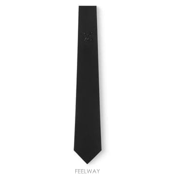 26 FW 루이비통 블랙 LV 시퀸 로고 러스트러스 우븐 실크 타이