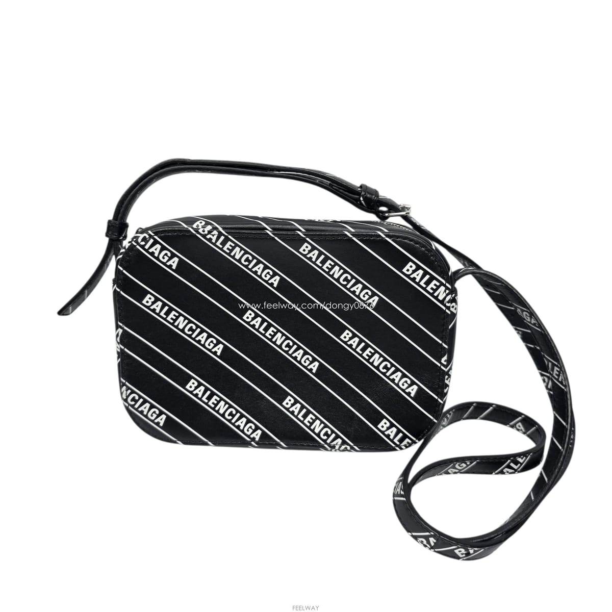 Balenciaga �߷��þư� �ΰ� ����Ʈ ī�޶� ũ�ν��� XS�߷��þư� �ΰ� ����Ʈ ī�޶� ũ�ν��� XS