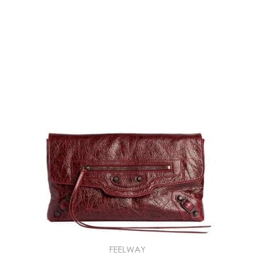 Balenciaga 26FW �߷��þư� �� ��Ƽ Ŭ��ġ 873386 2ABEK 6154 BERRY RED26FW �߷��þư� �� ��Ƽ Ŭ��ġ 873386 2ABEK 6154 BERRY