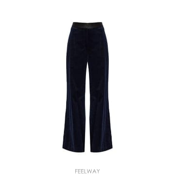 26FW 빅토리아 베컴 팬츠 1126WTR007243B MIDNIGHT BLU