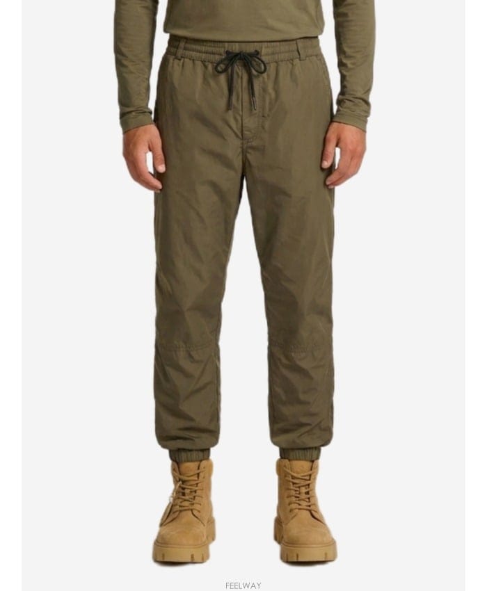 Moncler 26FW ��Ŭ����׷���� �ΰ���ġ �������� [M] L2097 2A00002 59876 82526FW ��Ŭ����׷���� �ΰ���ġ �������� [M] L2097 2A00