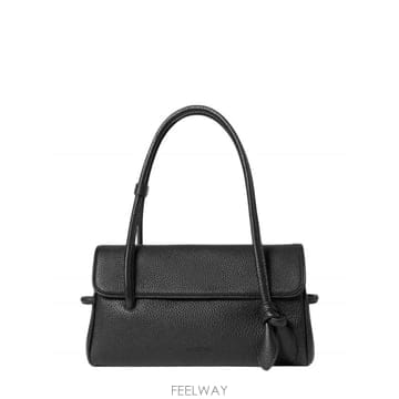 Jacquemus 26FW ��ũ���� ���� Ŭ��ġ 26HBAW00467AC03A03990 TP58162757926FW ��ũ���� ���� Ŭ��ġ 26HBAW00467AC03A03990 TP5816