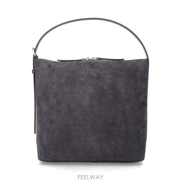 A.P.C. 26FW A P C  Vera ���� �� with adjustable strap F61902PXCALLAW T26FW A P C  Vera ���� �� with adjustable strap F61902P