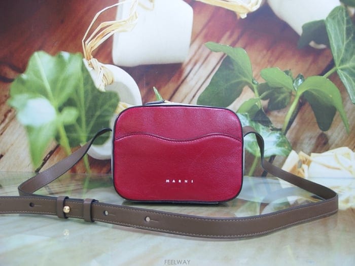Marni �������� ������ �� ī�޶�� ũ�ν��� ��ǰ �߰����� ��ǰ 61409�������� ������ �� ī�޶�� ũ�ν��� ��ǰ �߰����� ��