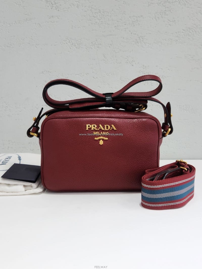 PRADA ����� ���ڷ� ���̳� ���� ũ�ν��� 1BH093 �߰���Ʈ������� ���ڷ� ���̳� ���� ũ�ν��� 1BH093 �߰���Ʈ��