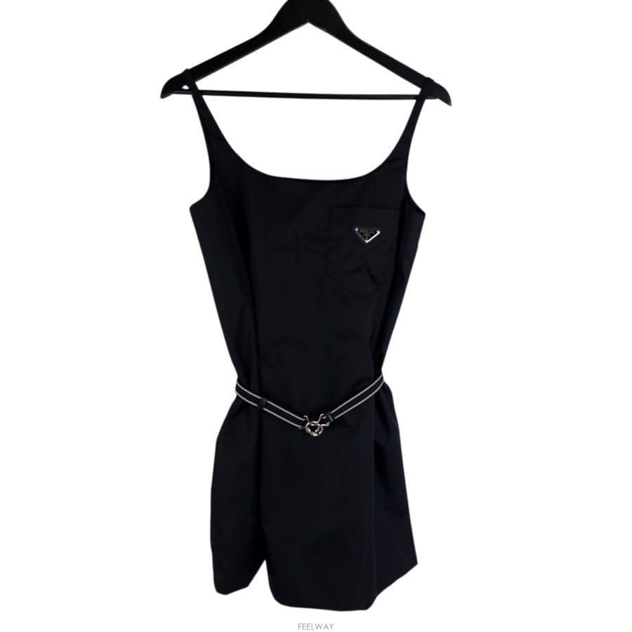 PRADA [�Ƹ�����]40����� �ﰢ�ΰ� ���Ϸ� ��Ʈ ���ǽ� 23X621[�Ƹ�����]40����� �ﰢ�ΰ� ���Ϸ� ��Ʈ ���ǽ� 23X621