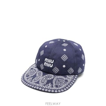 Miu Miu �δ��� MIU MIU �̿�̿� ���̺� �� ĸ�δ��� MIU MIU �̿�̿� ���̺� �� ĸ