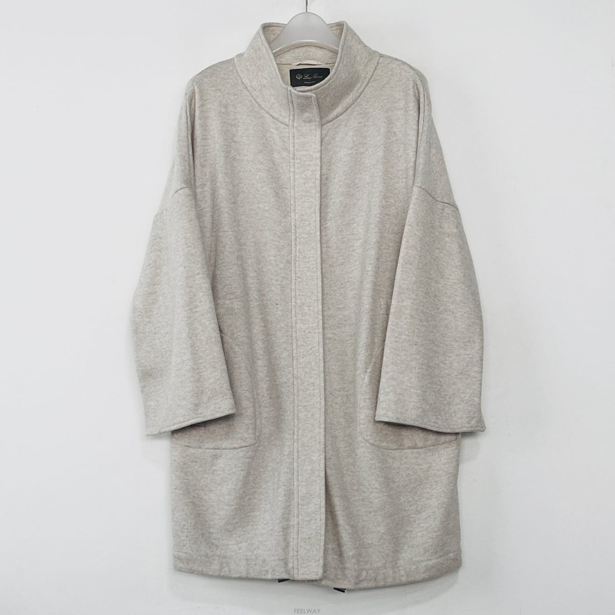 Loro Piana �η��ǾƳ� ĳ�ù̾� �� ���Ϸη��ǾƳ� ĳ�ù̾� �� ����