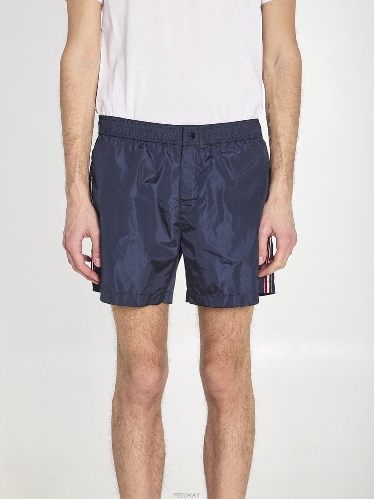 Moncler 26 S/S ��Ŭ���� ���� ���� WITH A �ΰ� ��ġ L10912C B002194592726 S/S ��Ŭ���� ���� ���� WITH A �ΰ� ��ġ L10912C B00
