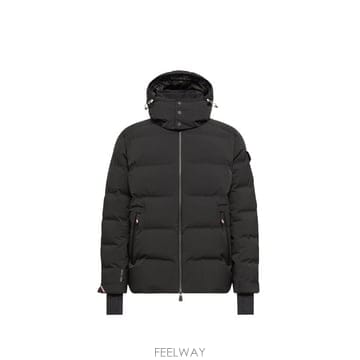 Moncler 26FW ��Ŭ���� �е� L20971A00043 53066999 BLACK26FW ��Ŭ���� �е� L20971A00043 53066999 BLACK