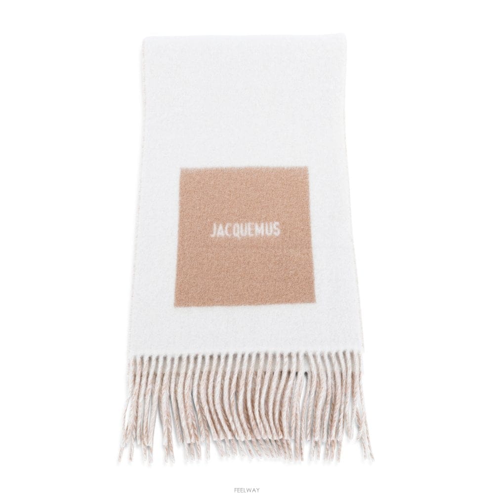Jacquemus ��ũ���� ��ī�� 24HACU00579AOT4044015 B1042319016��ũ���� ��ī�� 24HACU00579AOT4044015 B1042319016