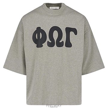 Fear of God �Ǿ���갫 ESSENTIALS FOG �ΰ� Ƽ�����Ǿ���갫 ESSENTIALS FOG �ΰ� Ƽ����