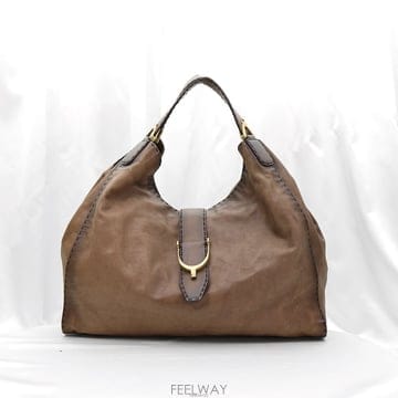 중고명품건대점 / Gucci(구찌) 296855 브라운 워시드 레더 소프트 STIRRUP 스터럽 라