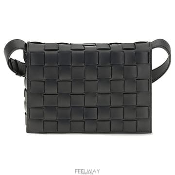 Bottega Veneta ���װ�����Ÿ ��Ʈ��ġ���� ������ �޽��� �麸�װ�����Ÿ ��Ʈ��ġ���� ������ �޽��� ��