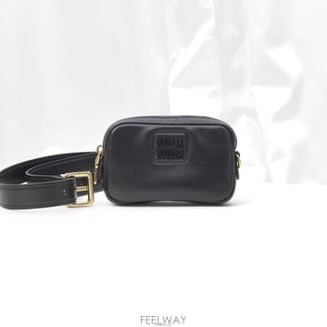 Miu Miu �߰���ǰ�Ǵ��� / MiuMiu(�̿�̿�) 5CC568 ���� ���� ������ ��Ʈ �Ŀ�ġ ũ�ν��� 8�߰���ǰ�Ǵ��� / MiuMiu(�̿�̿�) 5CC568 ���� ���� ��