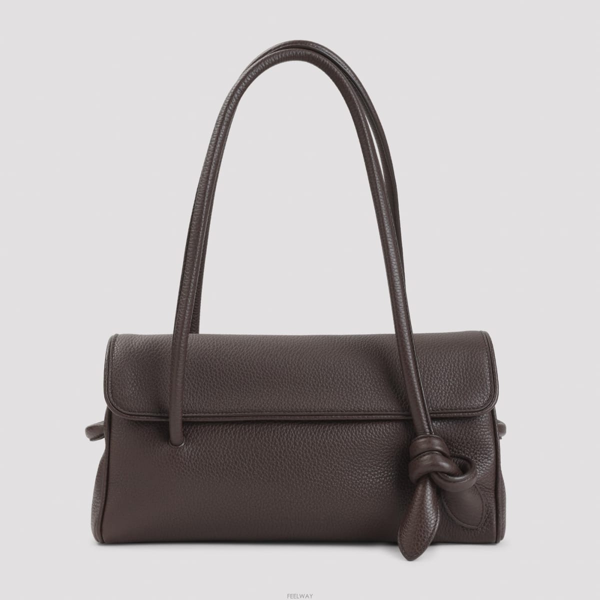 Jacquemus [A3] ��ũ���� ����� ũ�ν��� BAW00467AC03A03-880 DARK BROWN[A3] ��ũ���� ����� ũ�ν��� BAW00467AC03A03-880 DARK