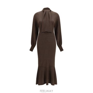 Jacquemus �ؿ� ���¸���� AW26 ��ũ���� ���� ���� ��Ʈ ���ǽ� DRW00871AK00342_850�ؿ� ���¸���� AW26 ��ũ���� ���� ���� ��Ʈ ���ǽ� DR