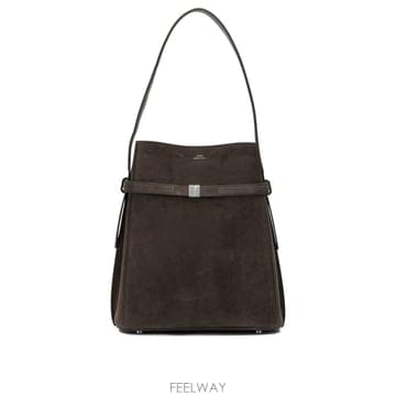 Toteme [V90]���� 253 WAL0048 LE0004 102BROWN ���� ����� ȣ���� ũ�ν��� Belted S[V90]���� 253 WAL0048 LE0004 102BROWN ���� ����� ȣ��