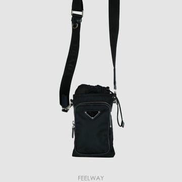 [아마레스]프라다 리나일론 스마트폰 케이스 크로스백2ZH155