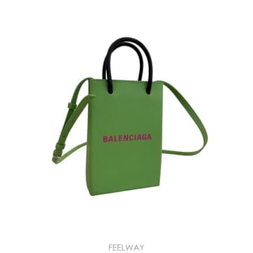 Balenciaga �߷��þư� �ΰ� �̴� ���ι� ��Ȧ�� �׸� ũ�ν���߷��þư� �ΰ� �̴� ���ι� ��Ȧ�� �׸� ũ�ν���