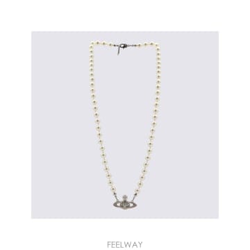 ViVienne westwood �δ��� Vivienne Westwood ���� ����Ʈ��� �ǹ� ������δ��� Vivienne Westwood ���� ����Ʈ��� �ǹ� �����