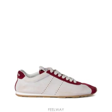 Miu Miu �δ��� MIU MIU �̿�̿� �ΰ� �����̵��� ���� ����Ŀ���δ��� MIU MIU �̿�̿� �ΰ� �����̵��� ���� ����Ŀ��