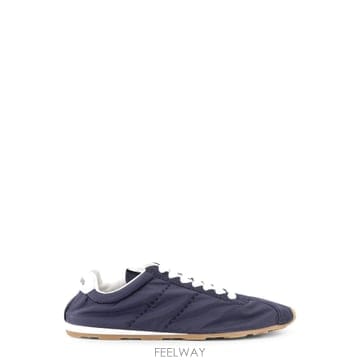 Miu Miu �δ��� MIU MIU �̿�̿� ���̺� ����Ŀ���δ��� MIU MIU �̿�̿� ���̺� ����Ŀ��