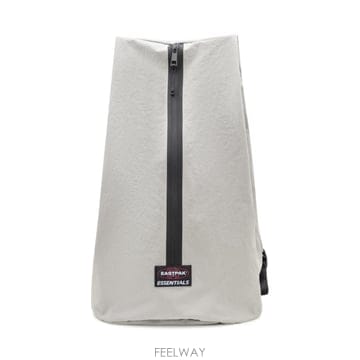 Fear of God �δ��� FEAR OF GOD ESSENTIALS �Ǿ���갫 ������ �׷��� �����δ��� FEAR OF GOD ESSENTIALS �Ǿ���갫 ������ �׷���