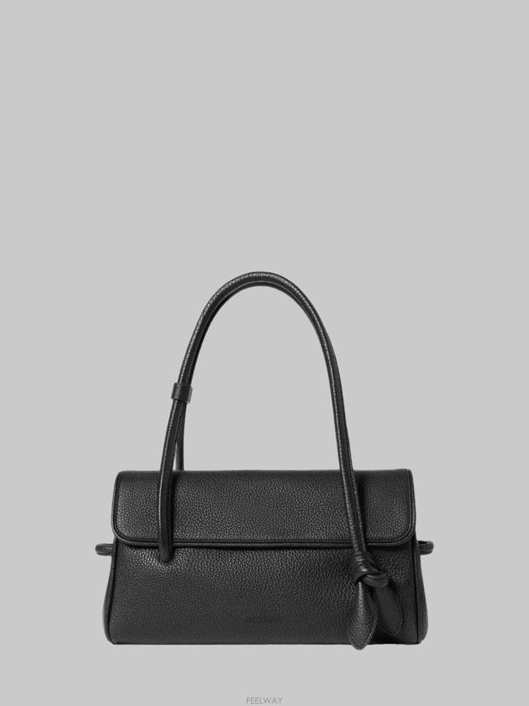 Jacquemus 26 F/W ��ũ���� �� �������� �� BAW00467AC03A0399 B002232037726 F/W ��ũ���� �� �������� �� BAW00467AC03A0399 B0022