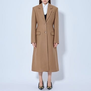 26 FW 발렌시아가 싱글 브레스트 피크 라펠 코트 카멜 A00285 TUU43 2602