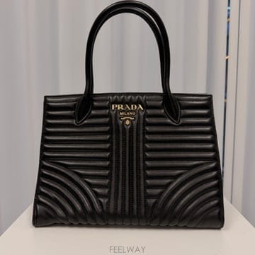 PRADA ����� ���̾�׷� ��Ʈ������� ���̾�׷� ��Ʈ��