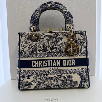 DIOR ��� ���̵�D ����Ʈ�� Ʈ�� �� ���� �ڼ���� ���̵�D ����Ʈ�� Ʈ�� �� ���� �ڼ�
