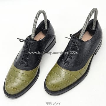 발리 EZIA FLAT CROC 우먼스 로퍼 (36.5)