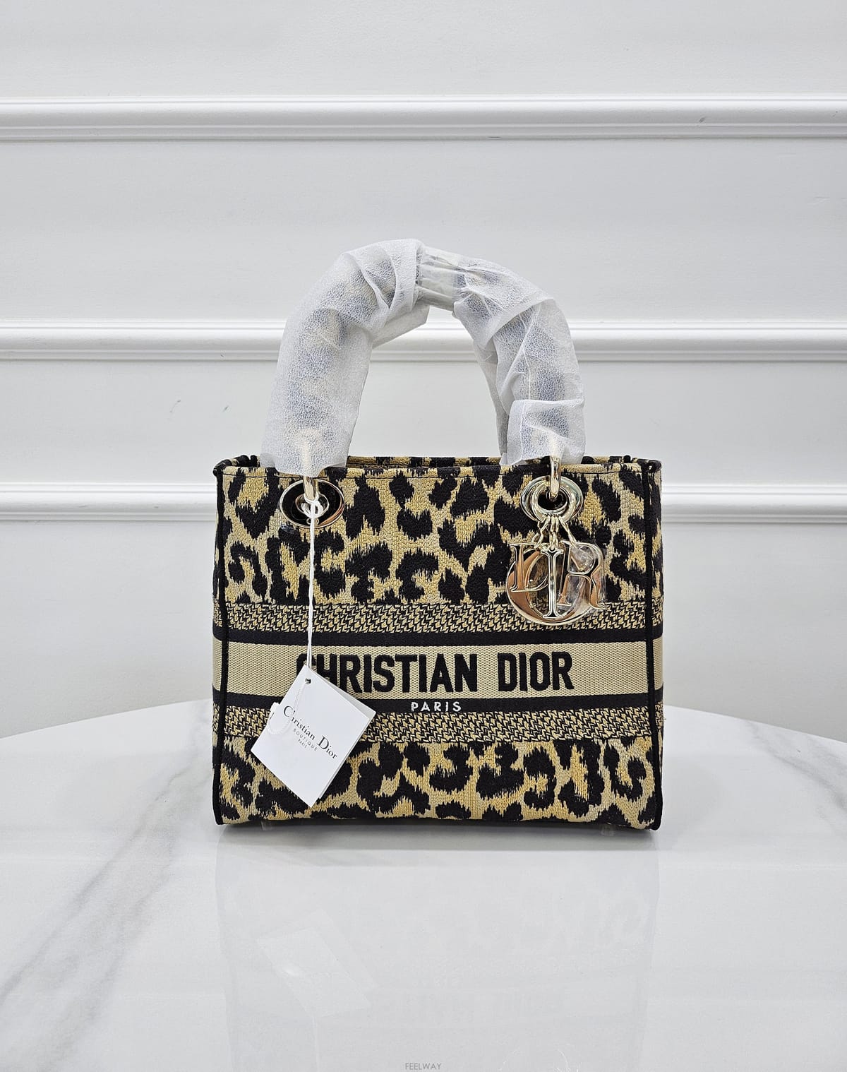 DIOR [�̴ٽ�] ��� ���̵� �� ����Ʈ ������Ʈ �̵�� M0565ORHM ����ǰ[�̴ٽ�] ��� ���̵� �� ����Ʈ ������Ʈ �̵�� M0565OR