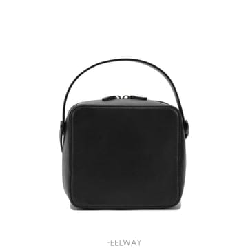 AURALEE [V90]���� A25AB03AEBLACK ���� ũ�ν��� ����� ��Ʈ�� Leather crossbody ba[V90]���� A25AB03AEBLACK ���� ũ�ν��� ����� ��Ʈ��