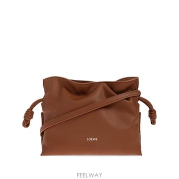 Loewe [P13]�ο��� A411FC2XA64927 ���� Ŭ��ġ�� �Ŀ�ġ ����� ��Ƽ���̽� ũ�ν� ��Ʈ�� ü�μ����[P13]�ο��� A411FC2XA64927 ���� Ŭ��ġ�� �Ŀ�ġ �����