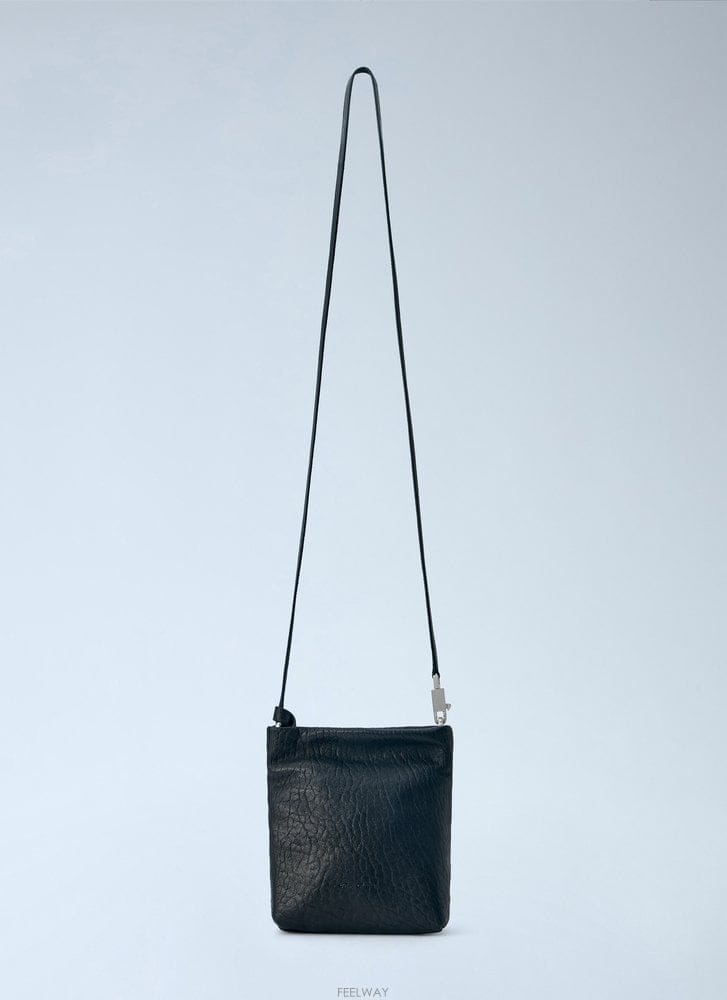 Rick Owens 26 F/W �������� ���� ũ�ν��ٵ� �� RA02F0925 LBKPA B011232161426 F/W �������� ���� ũ�ν��ٵ� �� RA02F0925 LBKPA B01
