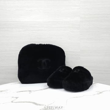 샤넬 시어링 퍼 슬리퍼 파우치 세트