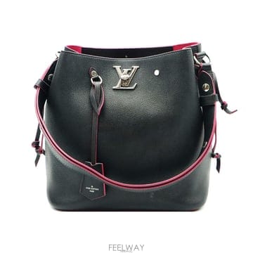 Louis Vuitton �߰���ǰ�Ǵ��� / Louis Vuitton(���̺���) M54677 ���� �׷��� ī����Ų ���� ��Ŷ �߰���ǰ�Ǵ��� / Louis Vuitton(���̺���) M54677 ���� 