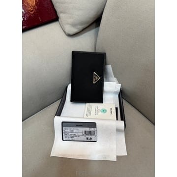 새제품 프라다 패스포트 여권지갑