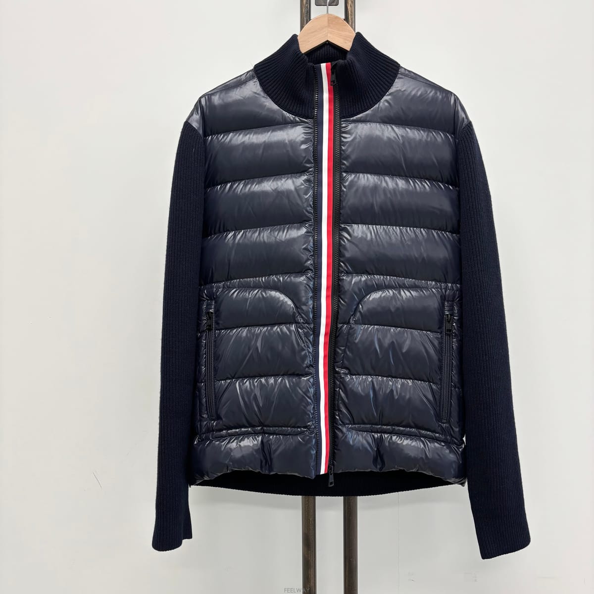 Moncler [XL]��Ŭ���� �Ｑ�ΰ� ��Ʈ�е�[XL]��Ŭ���� �Ｑ�ΰ� ��Ʈ�е�