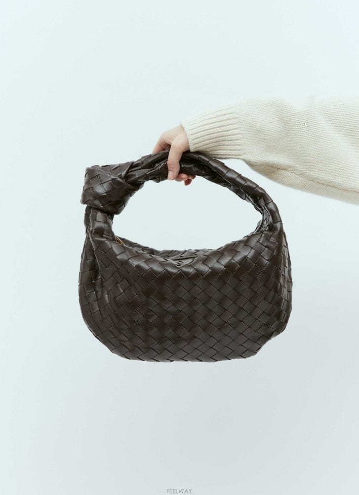 Bottega Veneta 25 S/S ���װ� ����Ÿ TEEN JODIE �ڵ�� 690225 V B011100015525 S/S ���װ� ����Ÿ TEEN JODIE �ڵ�� 690225 V B01110