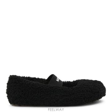 26FW 문부츠 시어링 퍼 발레리나 플랫슈즈 80D2400010 N001 BLACK
