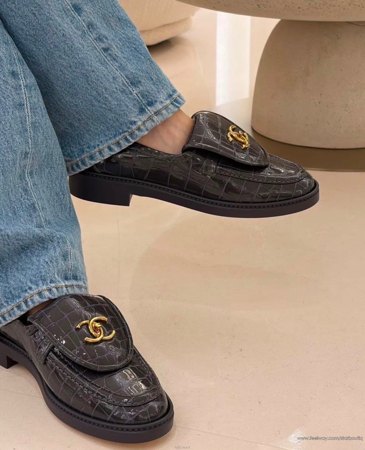 CHANEL [26FW]���� �϶� ũ��Ŀ���� �Ǿ� ���� ����[26FW]���� �϶� ũ��Ŀ���� �Ǿ� ���� ����