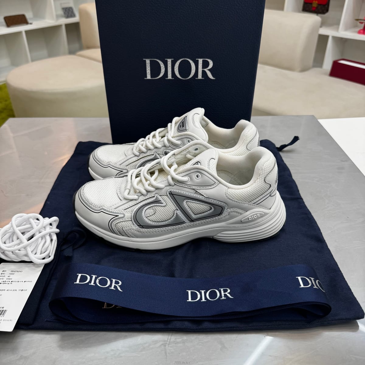 DIOR ��� B30 ����Ŀ�� �޽� ��ũ���� �к긯 ȭ��Ʈ��� B30 ����Ŀ�� �޽� ��ũ���� �к긯 ȭ��Ʈ