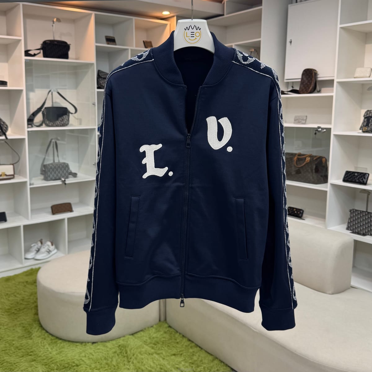Louis Vuitton ���̺��� LV �ö�� Ʈ�� �������̺��� LV �ö�� Ʈ�� ����