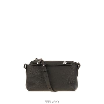 FENDI 26FW ��� ����� 8BS098B1J5 F0QA1 Nero26FW ��� ����� 8BS098B1J5 F0QA1 Nero