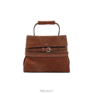 Moschino 26FW ��Ű�� ��Ʈ�� MC4023PP1P OF031A BROWN26FW ��Ű�� ��Ʈ�� MC4023PP1P OF031A BROWN