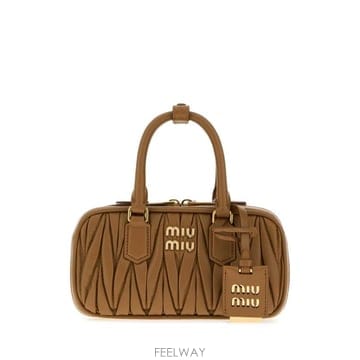 Miu Miu 26FW �̿�̿� ��Ʈ�� 5BP088AN88 F098L Camel26FW �̿�̿� ��Ʈ�� 5BP088AN88 F098L Camel